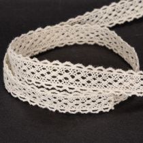 Artikel Spitzenband aus Baumwolle 15 mm breit und 10 m lang in Creme für Dekoration und Handarbeit