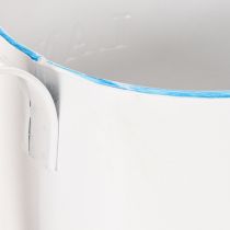 Artikel Deko-Giesskanne aus Metall, Weiss-Blau, Ø17 cm, für Innen- und Aussendekoration