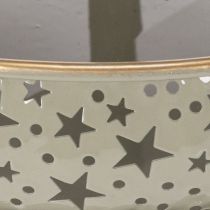 Artikel Etagere aus Metall mit Sternmotiv und Griff zweistöckig 49 cm Mint und Golden
