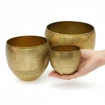 Artikel Deko-Vasen Set aus Metall in Messing-Optik Ø18/15/12,5 cm – 3 Stück