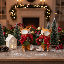 Artikel Deko-Fuchs mit Schal und Zapfen 10cm 2er-Set Polyresin orange-grün