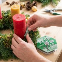 Artikel OASIS® Fix Knetmasse 5m Grün auf Wachspapier zur Floristik