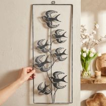Artikel Metalldeko hängend Schwalben Wandschmuck silber-weiss Antik-Look H47,5cm