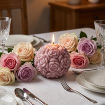 Artikel Kugelkerze aus Wachs mit Rosenmotiv Ø 7 cm in Rosa für Tischdekoration