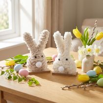 Artikel Deko-Osterhasen aus Kunstwolle auf Holzsockel – 2er Set, H18 cm, Beige und Weiss