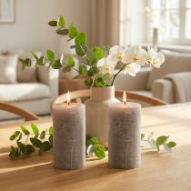 Artikel Durchgefärbte Stumpenkerzen Grau Ø85x150mm 2er-Set aus Wachs für Innenbereich