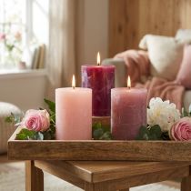 Artikel Stumpenkerzen Set aus durchgefärbtem Wachs, 70x100 mm, Rosa- und Beerentöne, 12 Stück für vielfältige Dekorationen