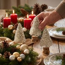 Artikel Mini Tannenbaum Tischdekoration Champagner Weiss Holzsockel H8cm 12 Stück