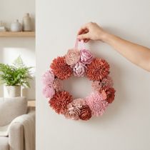 Artikel Blumenkranz aus Sola-Holz mit rosafarbenen Blüten, 25 cm, zur Wohnraumdekoration