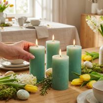 Artikel Stumpenkerzen durchgefärbt Jadegrün 70×100mm 4er-Set – Tischdeko für Ostern & Hochzeit