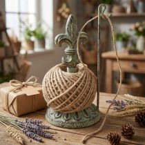 Artikel Antiker Garnrollenhalter Metall 20,5 cm mit Lilienmotiv und Jute für Innen