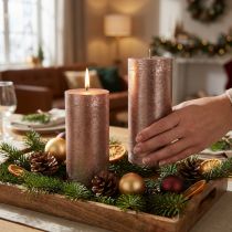 Artikel Durchgefärbte Stumpenkerzen Metallic Kupfer 85 x 200 mm 2er Set für Innenbereich