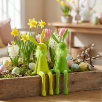 Artikel Osterhase Kantenhocker Dekofigur 36cm aus Kunststoff, samtig beflockt, Grün, 2er Set für Frühlingsdekoration