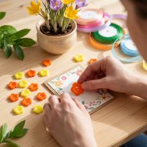 Artikel Dekoknöpfe Kunststoff Blumen Ø 1,5 cm Gelb und Orange 200 Stück