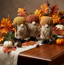 Artikel Set aus 3 Wichtel Figuren mit Bart und Mütze 10 cm aus Filz und Kunststoff für herbstliche Dekoration