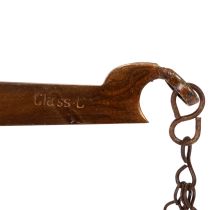 Artikel Vintage-Dekorwaage aus Metall, Hängewage 58 cm Breite, Dunkelbraun, für Innenräume
