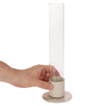 Artikel Stabkerzenhalter aus Metall mit Glaszylinder und Sockel 31 cm Taupe