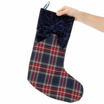 Artikel ProductNameNikolausstiefel kariert mit Samtschleife, 2 Stück, 43 cm, zum Aufhängen, Rot und Blau/ProductName
ProductDescription<h2>Karierten Nikolausstiefel zum Aufhängen für die Weihnachtsdekoration</h2>
<p>Das Set enthält zwei unterschiedliche Nikolauss