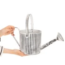 Artikel Vintage Pflanzkanne Ø17cm aus Metall, Weiss-Silber, Deko-Giesskanne für Innen- und Aussenbereich