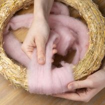 Artikel Dekowolle Rosa 2m aus 100% Schafswolle für Floristik und Bastelarbeiten