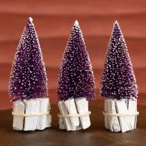 Artikel Dekorativer Tannenbaum aus Kunststoff in Lila mit Schneespitze auf Holzfuss 15 cm 3er-Set