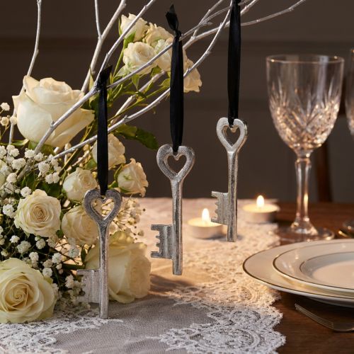 Artikel Deko-Schlüssel aus Metall Silber 4x11cm – Set mit 6 Stück für Hochzeits- und Fensterdekoration