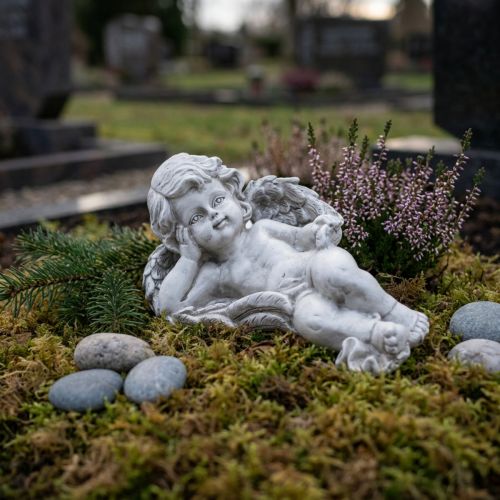Engel liegend Dekorationsfigur Grabschmuck Grau Polyresin 22 cm | Floristik24.ch