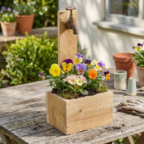 Artikel Pflanzkasten Holz Brunnen-Trog-Optik Natur mit Wasserhahn L15,5cm