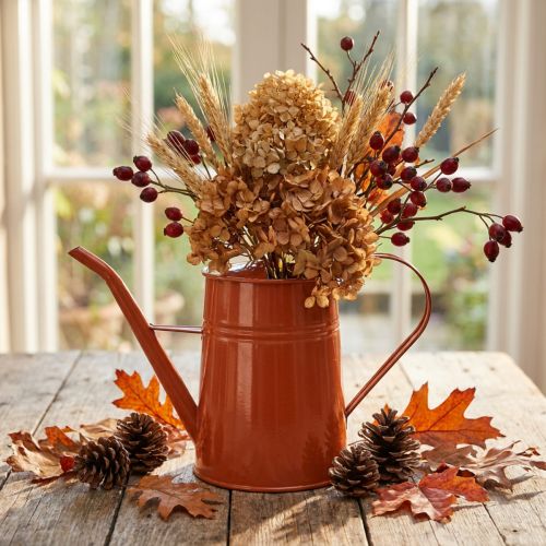 Artikel Giesskanne Metall Orangebraun 1,7L Vintage-Stil H23cm für Pflanzen und Trockenblumen