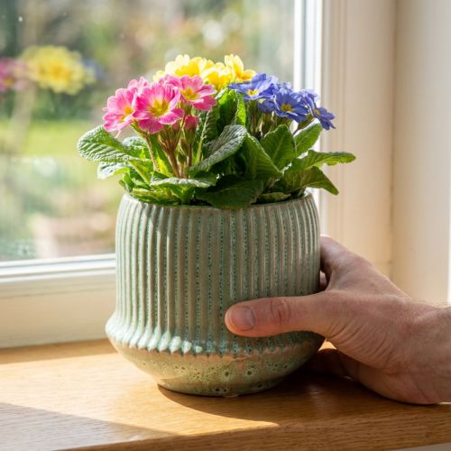 Artikel Blumentopf Keramik mit Rillen Hellgrün Ø14,5cm H12,5cm
