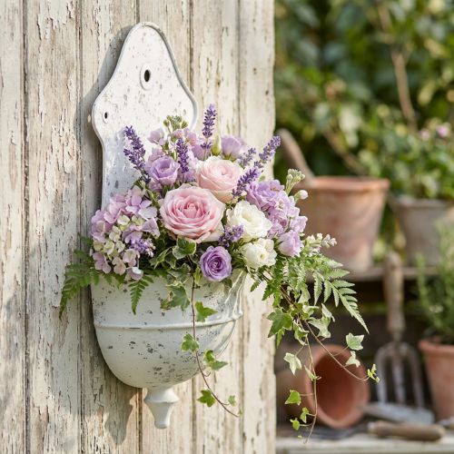 Shabby Chic Wandschale Metall Halbrund Weiss 24×10×47cm für Wanddeko und Trockenblumen | Floristik24.ch