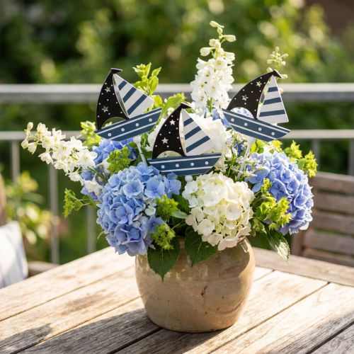 Artikel Maritime Blumenstecker aus Holz in Schiff-Form, 7cm, 14 Stück, Dunkelblau und Natur