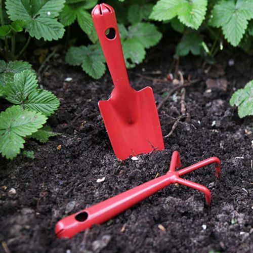 Kompakte Stahl-Handharke, 16 cm, rot, mit drei Zinken | Floristik24.ch