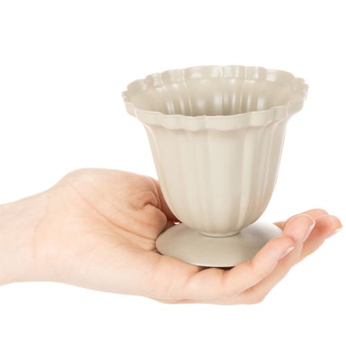Dekoschale Pokal aus Blech cremefarben 10 cm | Floristik24.ch