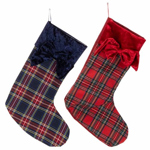 Artikel ProductNameNikolausstiefel kariert mit Schleife zum Aufhängen, 43 cm, 2 Stück, rot und blau/ProductName
ProductDescription<h2>Karierten Weihnachtsstrumpf zum Aufhängen kaufen und zuhause dekorieren</h2>
<p>Dieses Set enthält zwei dekorative Nikolausstiefe