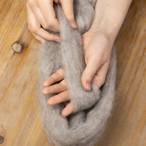 Artikel Dekowolle Grau-Natur 2m Filzwolle für Bastelarbeiten & Floristik