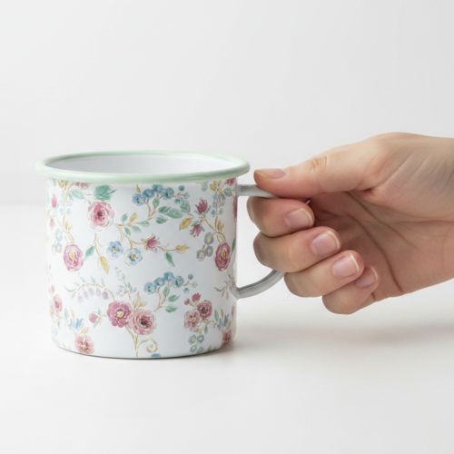 Pflanztasse aus Emaille Weiss Ø9,5cm mit Rosenmuster und Henkel – Dekorative Metallschale für Innen | Floristik24.ch