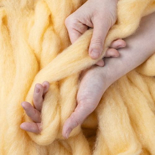 Artikel Wollband Creme Orange 10m Wolle für Kränze & Gestecke