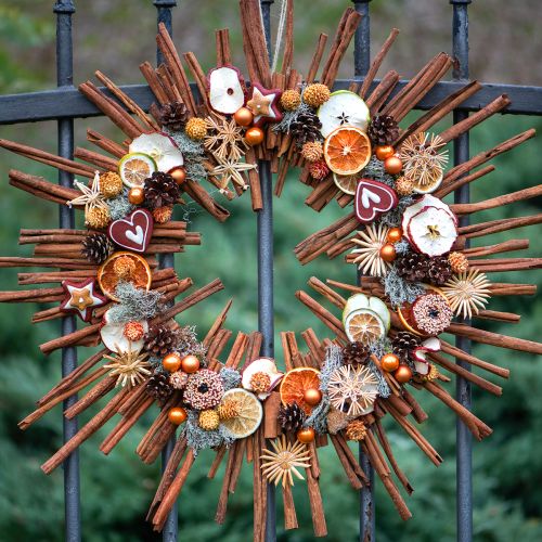 Artikel Traditioneller Christbaumschmuck aus Stroh für festliche Dekoration