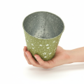 Metall Blumentopf Silber-Grün Ø14cm mit Sternenmuster für Innenbereich | Floristik24.ch