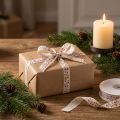 Weihnachtsband Baumwolle Rentiermotiv Weiss Rot 15mm x 18m für Dekoration | Floristik24.ch