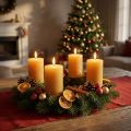 Durchgefärbte Stumpenkerzen aus Wachs Honigfarbe Ø60×80mm 4er Set für Adventskranz | Floristik24.ch