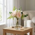 Künstlicher Rosenstrauss Rosa, Seidenblumen-Bouquet mit Efeu, Beeren und Farn, L28cm | Floristik24.ch