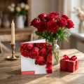 Gutscheinkarte aus Pappe mit roten Rosenmotiv quadratisch 12x12cm inkl. Umschlag | Floristik24.ch