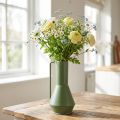 Deko Vase aus Metall Grün mit Henkel, 14x28,5cm, Dekokanne für Trockenblumen | Floristik24.ch