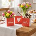 Geschenktaschen Papier Rot-Weiss mit Herz und Text 10,5cm quadratisch 12 Stück | Floristik24.ch