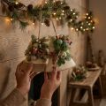 Weihnachtsglocken Wanddekoration aus Jute mit Tannenzweigen und Zapfen 20 cm | Floristik24.ch