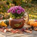 Pflanzgefäss Keramik Apfel mit Igel Ø16cm H22cm B33cm Herbstdeko Innen und Aussen | Floristik24.ch
