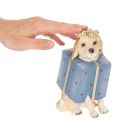 Dekofigur sitzender Hund aus Kunstharz im Geschenkpaket 20cm | Floristik24.ch