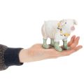 Dekofigur Schwein aus Polyresin mit Blumenkranz und Gummistiefeln 15,5 cm | Floristik24.ch